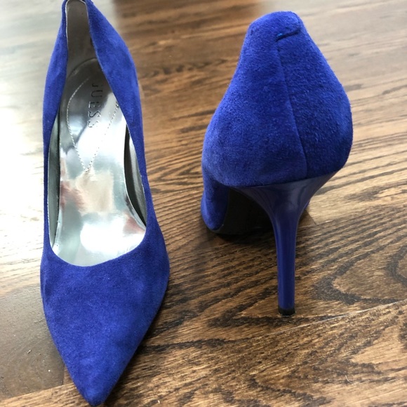 Blue sued heels. Very good condition - Picture 2 of 3